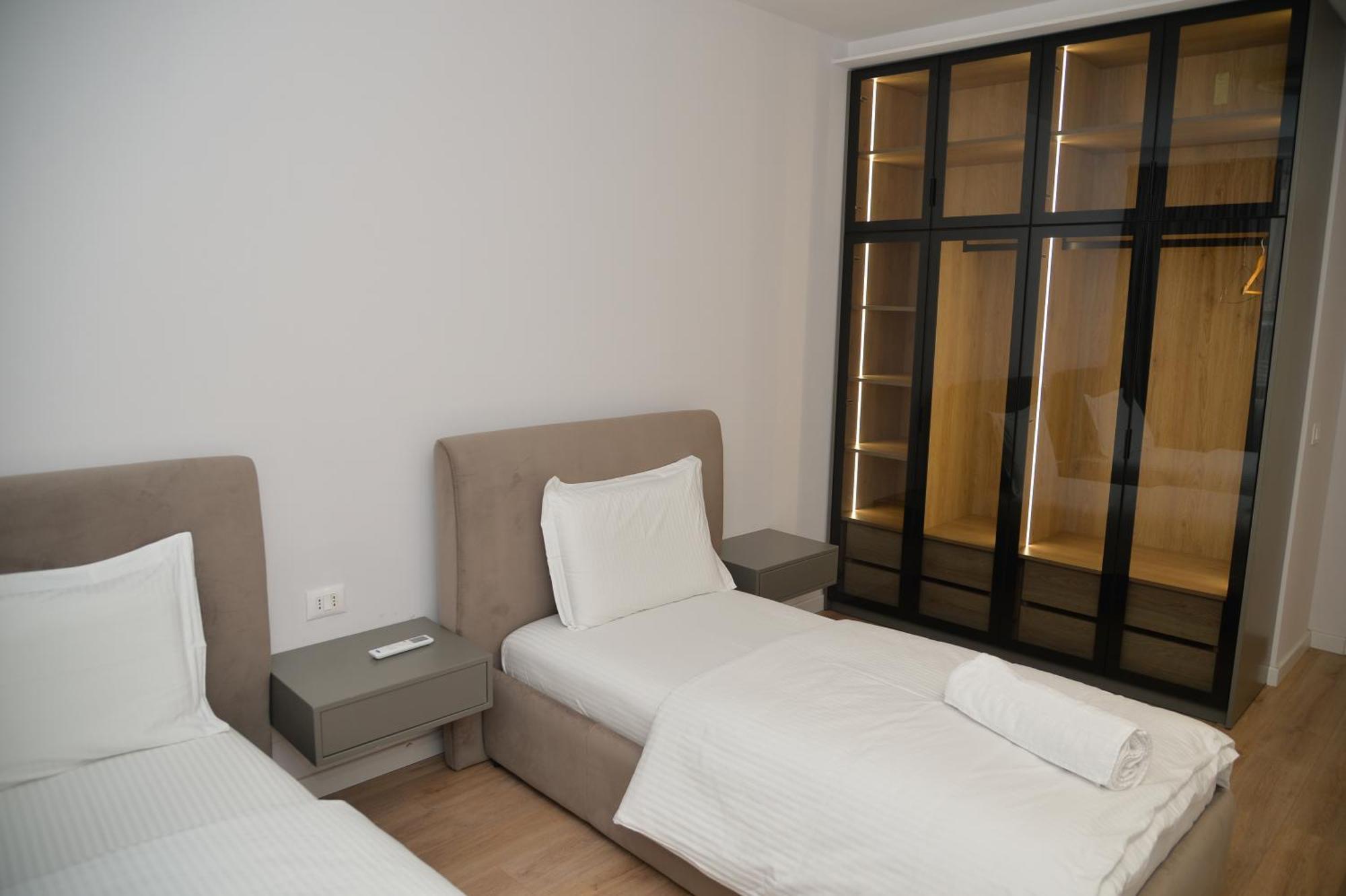 Hera Tirana Suite Deluxe Dış mekan fotoğraf