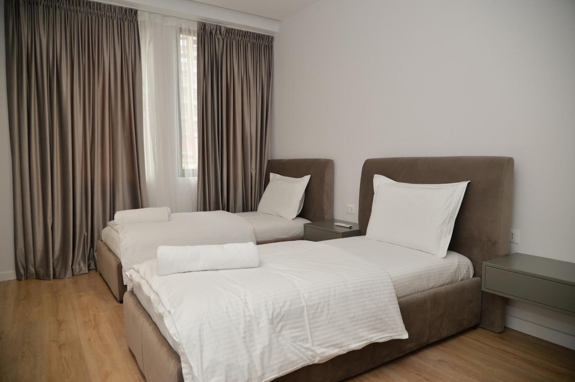 Hera Tirana Suite Deluxe Dış mekan fotoğraf