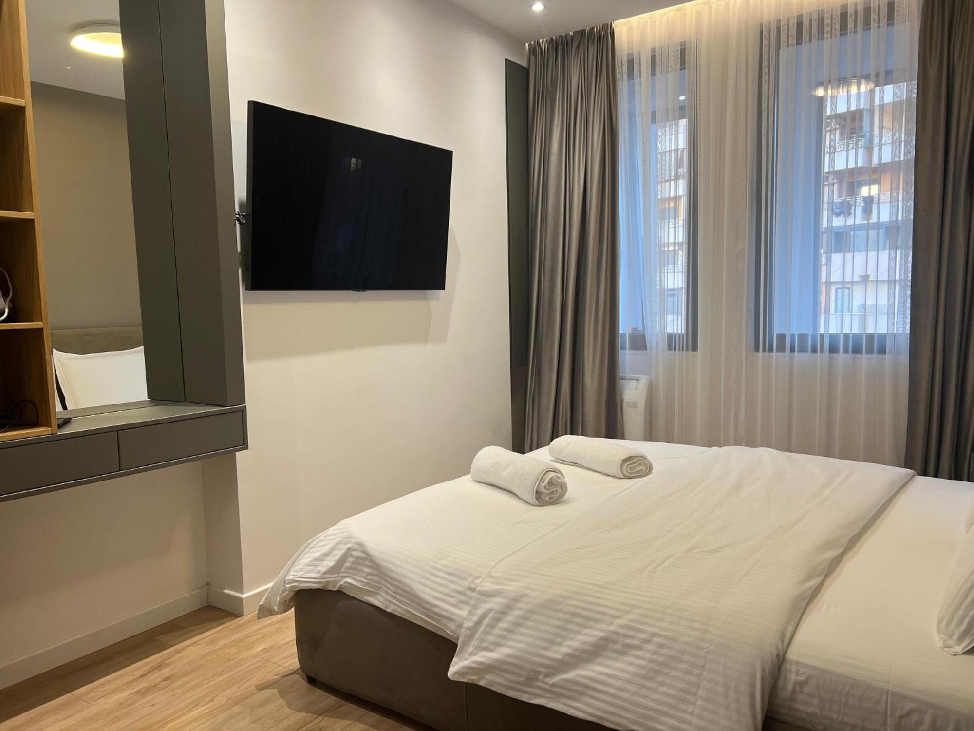 Hera Tirana Suite Deluxe Dış mekan fotoğraf